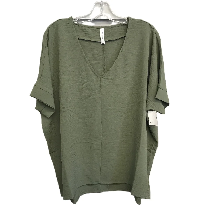 women's tops for those who prefer classic over trendy stylesGreen Top Short Sleeve By Zenana Outfitters, Size: S