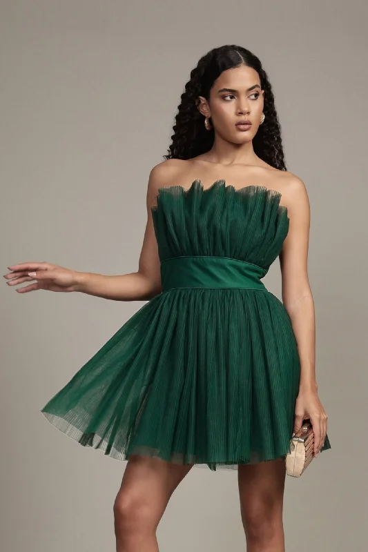 Casual Chic DressNanita Pleated Mini Dress in Emerald Green