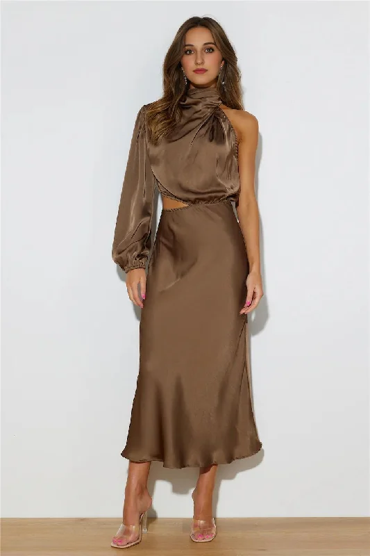 women's short-sleeved dressesWon Over Midi Dress Brown