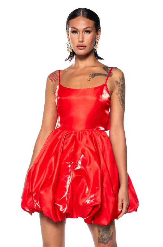 Short-Sleeve DressPARTY IN THE BACK BUBBLE MINI DRESS IN RED