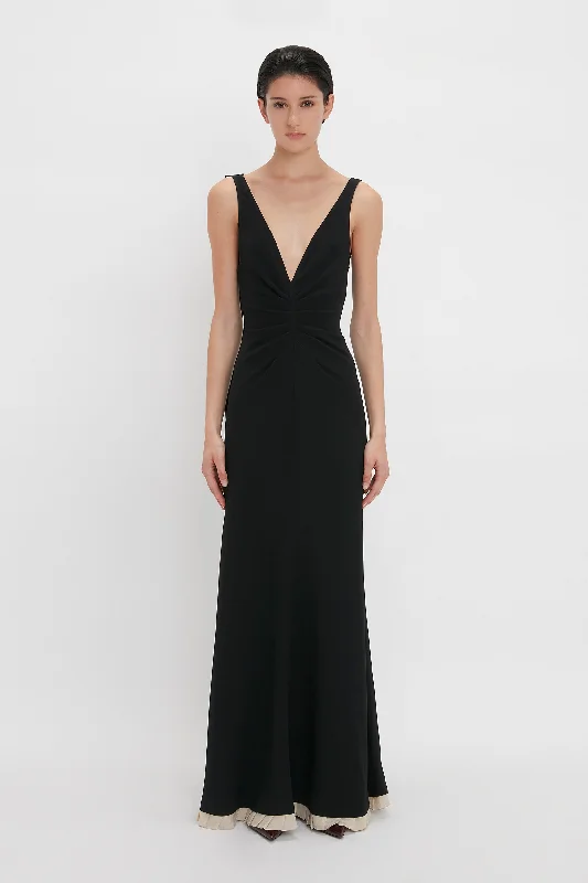 women's bespoke dressesV-Neck Gathered Waist Floor-Length Gown In Black